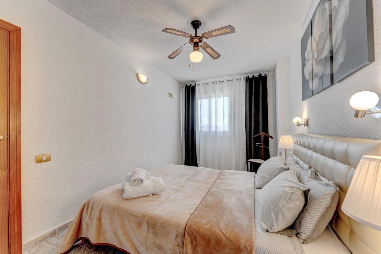 Torres Del Sol Beach Front Apartment Ph06 Los Cristianos  Esterno foto
